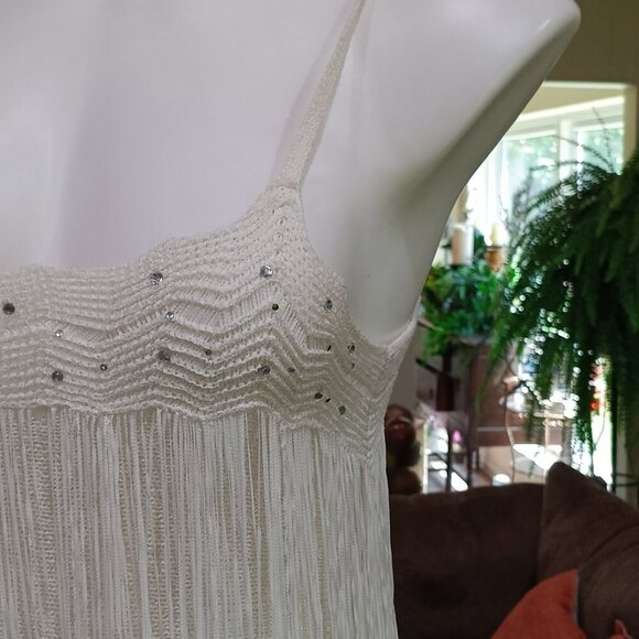 MKM Designs Ladies White Crochet Fringed Tank Top w/ Rhinestone Details Sz L - Picture 8 of 10